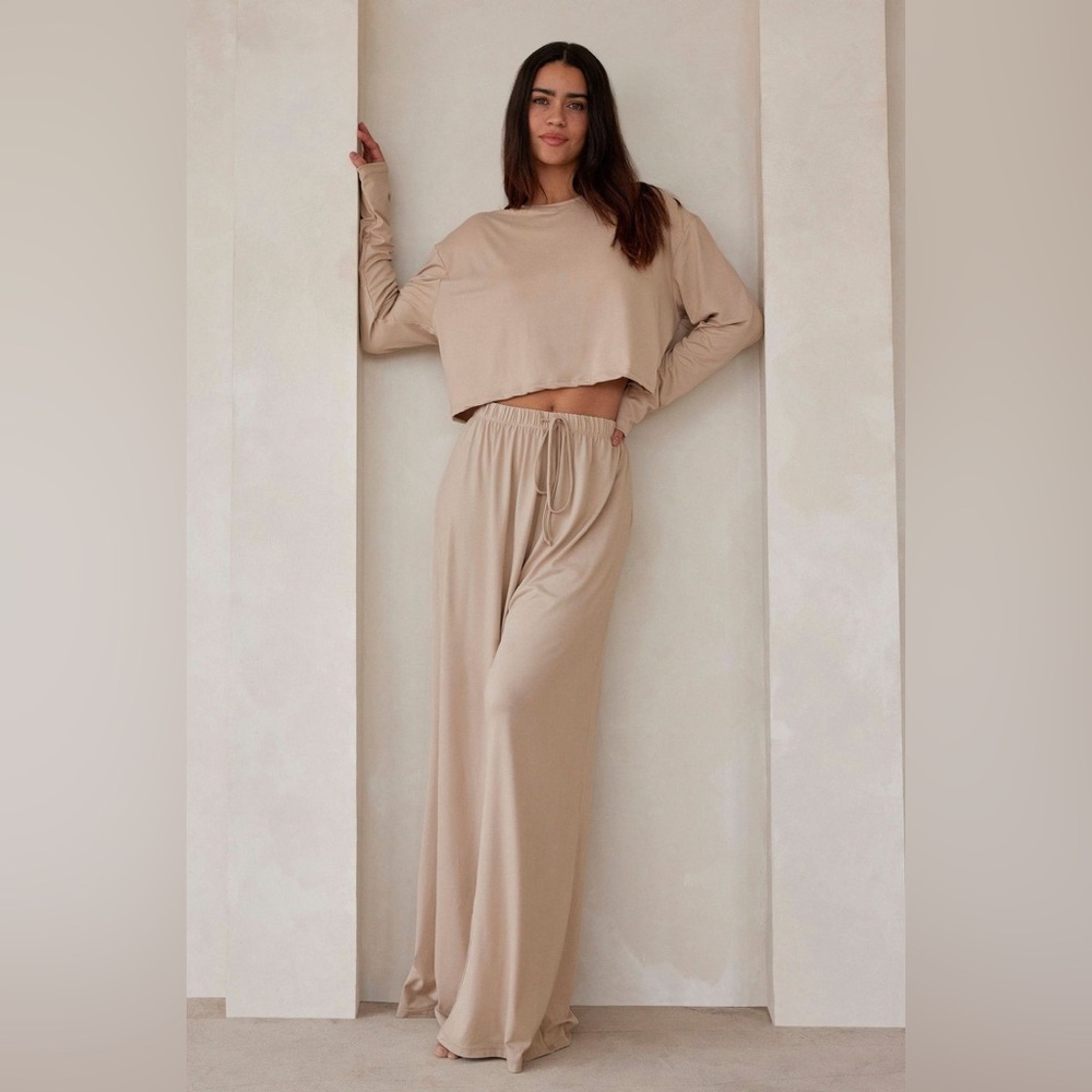 Relaxed Wide Leg Pants in Sandstone Beige